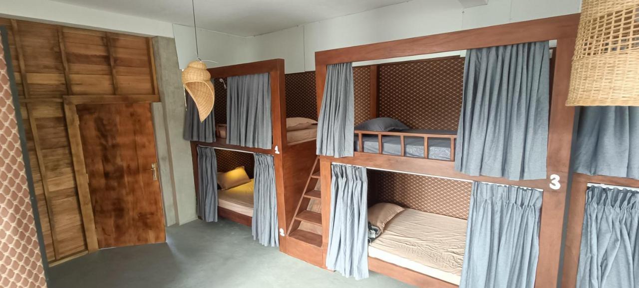 Yasis Surf Lodge Mirissa Ngoại thất bức ảnh